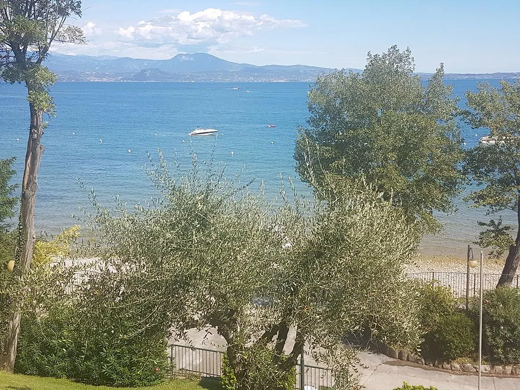 Casa Di Ludovica Apartment Manerba del Garda Italy